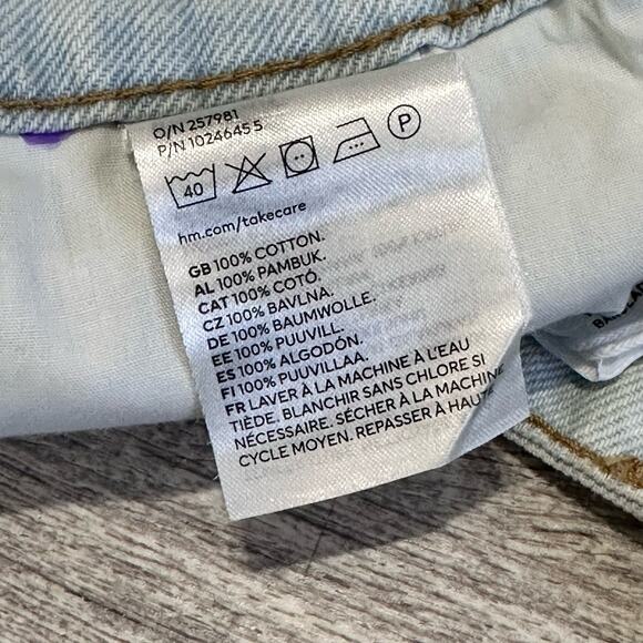 H&M 90s Boyfriend Light Denim Short NEW Womens 4 Low Waist Loose Fit Distressed - Picture 8 of 9